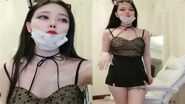 痴女巨乳蜜臀淫语挑逗，道具互动自慰高潮喷水极致诱惑